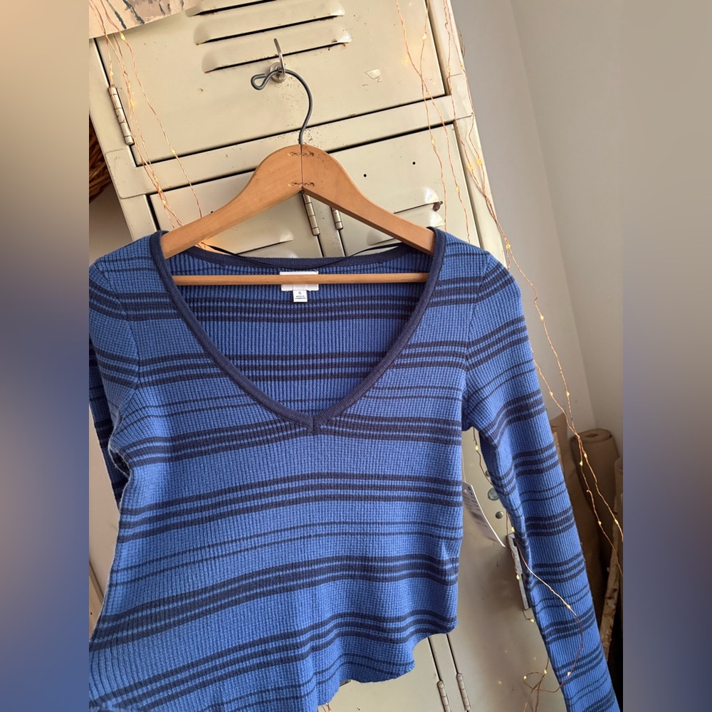 LA Hearts Woodland V-Neck Sweater - Picture 9 of 15